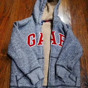 Like New, very warm kids Size 6/7 Sherpa Lined Hoodie.
